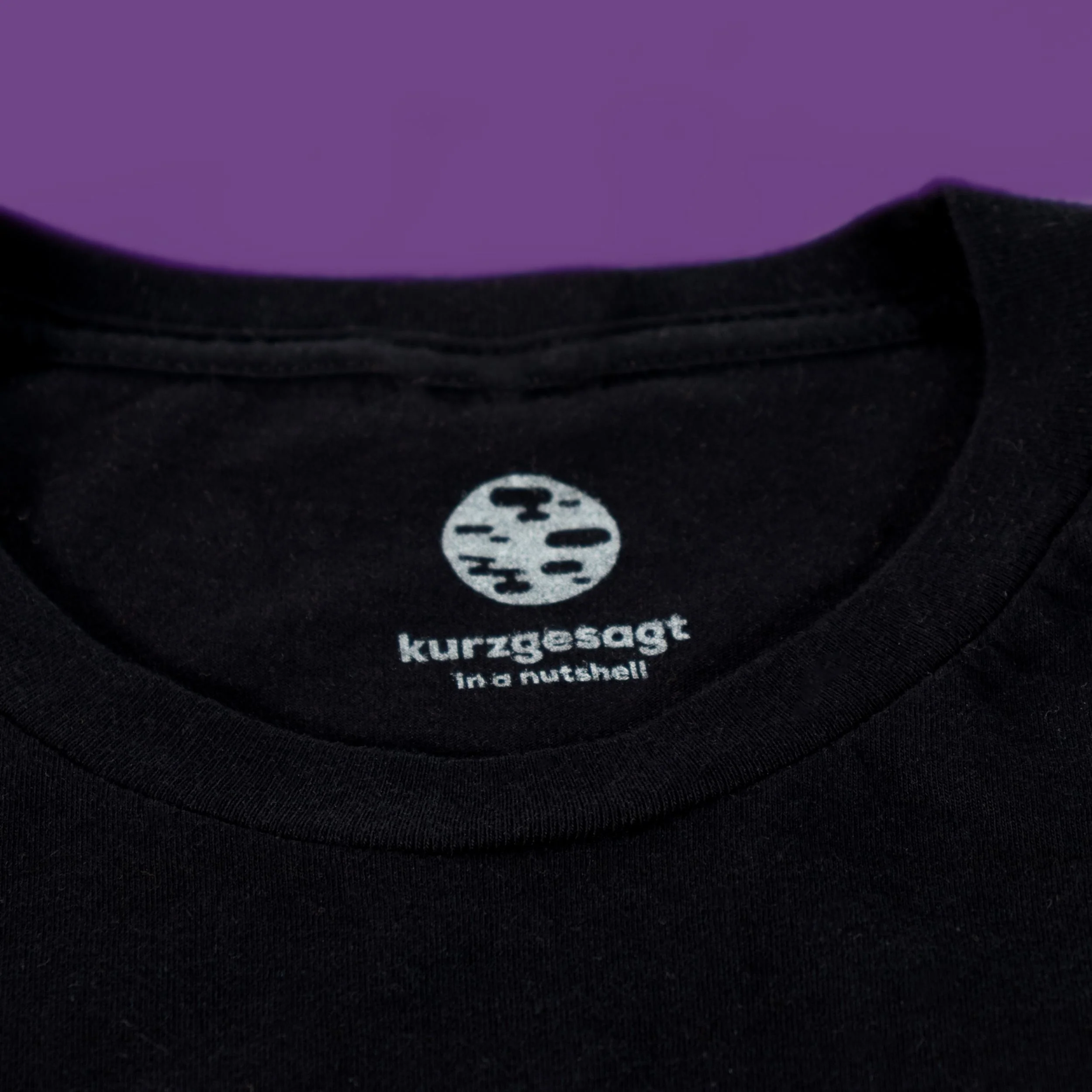 80s Wormhole Shirt - Image 6